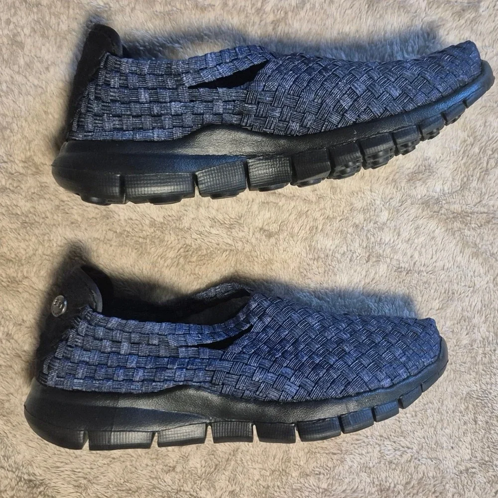 Bernie Mev Women Woven Elastic Slip On Sneakers Navy Blue Pointed Toe Flats 36